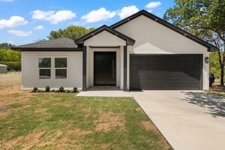 104 Clear Fork Street, Gun Barrel City, TX 75156