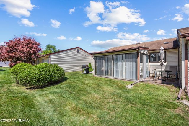 133 Balsam Plaza B, Monroe, NJ 08831