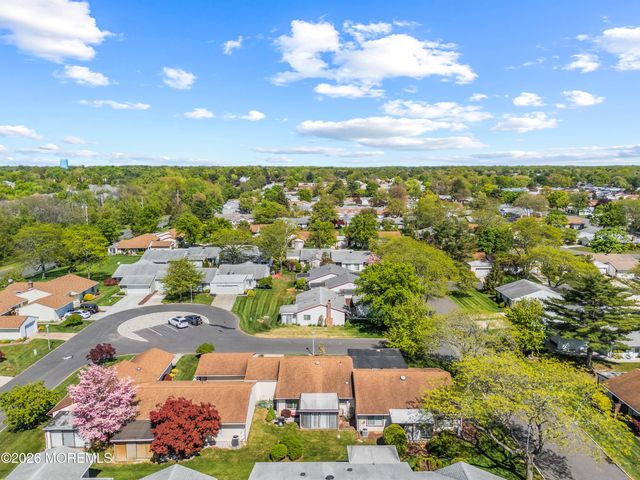 133 Balsam Plaza B, Monroe, NJ 08831