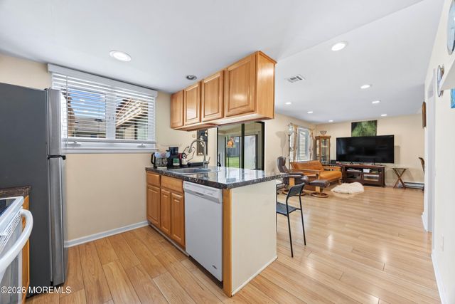 133 Balsam Plaza B, Monroe, NJ 08831