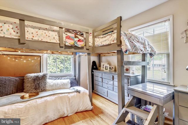 1048 DALEBROOK DR, Alexandria, VA 22308