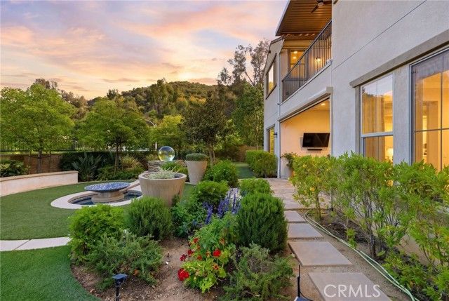 8304 Mariposa Court, West Hills (los Angeles), CA 91304
