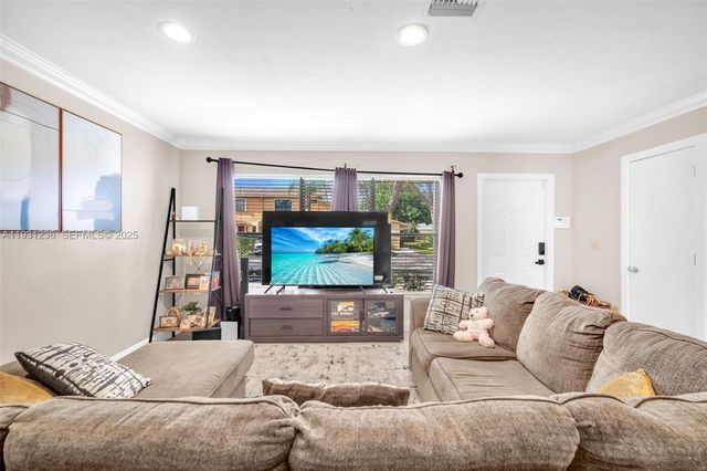 3370 N Beau Rivage Dr 3N, Pompano Beach, FL 33064