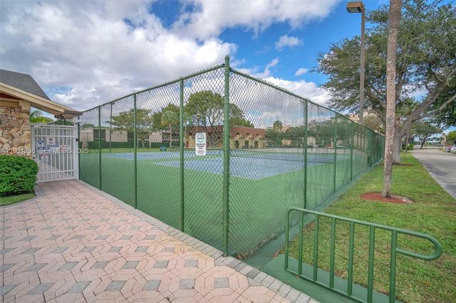 3370 N Beau Rivage Dr 3N, Pompano Beach, FL 33064