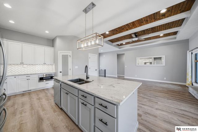 9725 Modena Court, Lincoln, NE 68526