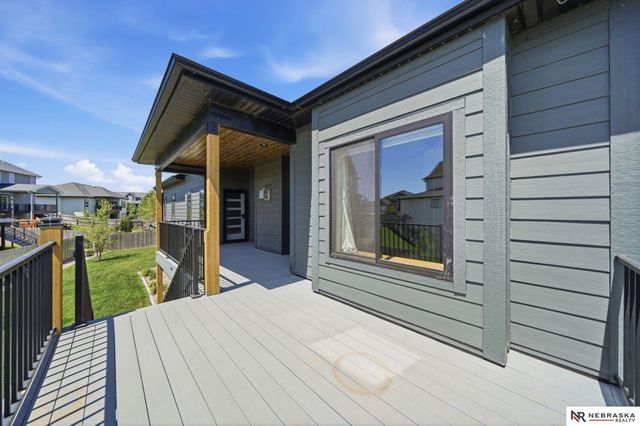 9725 Modena Court, Lincoln, NE 68526