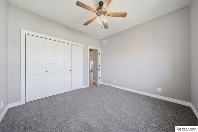 9725 Modena Court, Lincoln, NE 68526