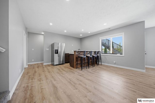 9725 Modena Court, Lincoln, NE 68526