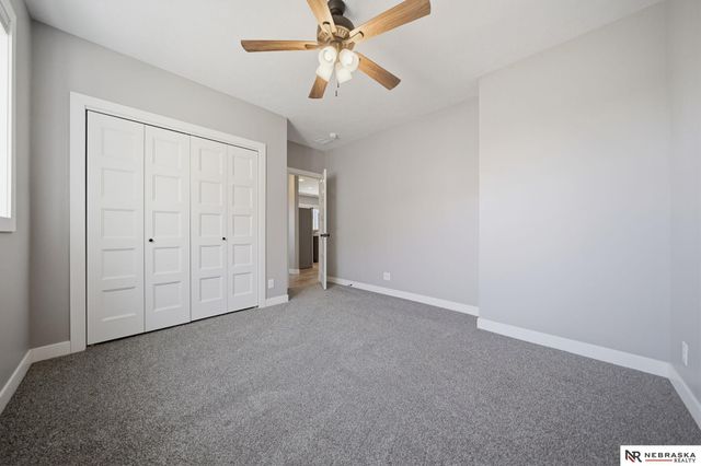 9725 Modena Court, Lincoln, NE 68526