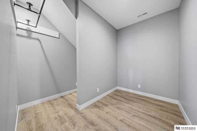 9725 Modena Court, Lincoln, NE 68526