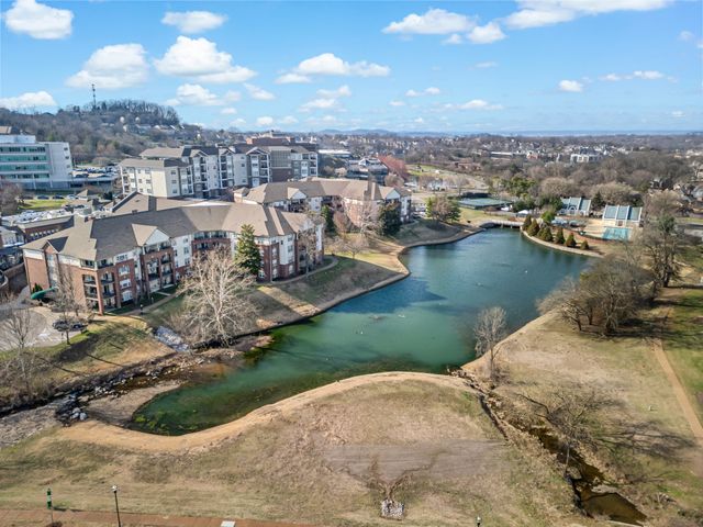 508 Ashlawn Ct, Nashville, TN 37215