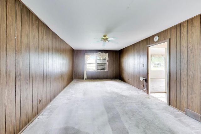 4917 Bonner Drive, Mchenry, IL 60050