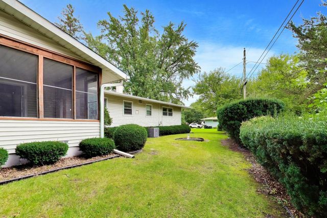 4917 Bonner Drive, Mchenry, IL 60050