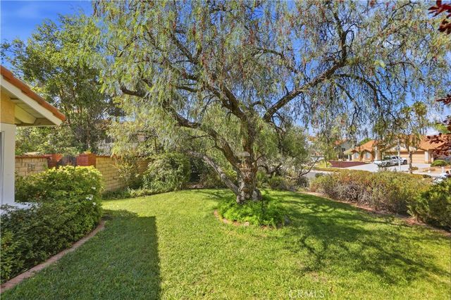 439 Mission Grove N, Riverside, CA 92506