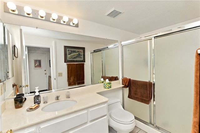 439 Mission Grove N, Riverside, CA 92506