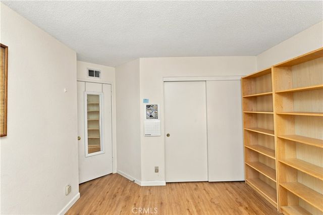 439 Mission Grove N, Riverside, CA 92506