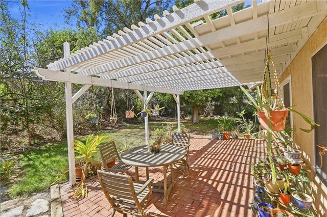 439 Mission Grove N, Riverside, CA 92506
