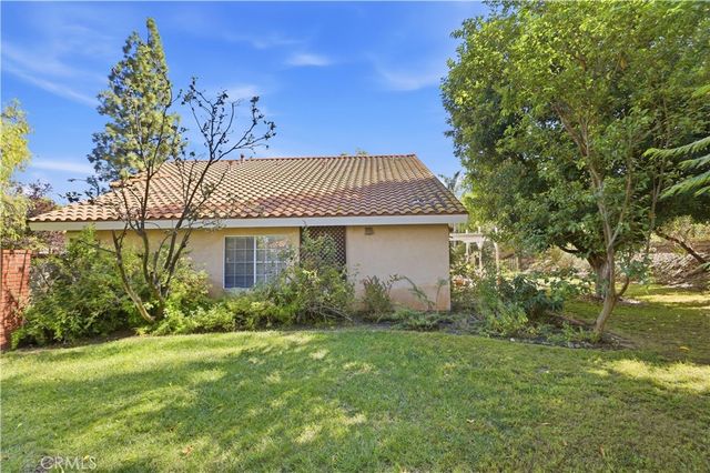 439 Mission Grove N, Riverside, CA 92506
