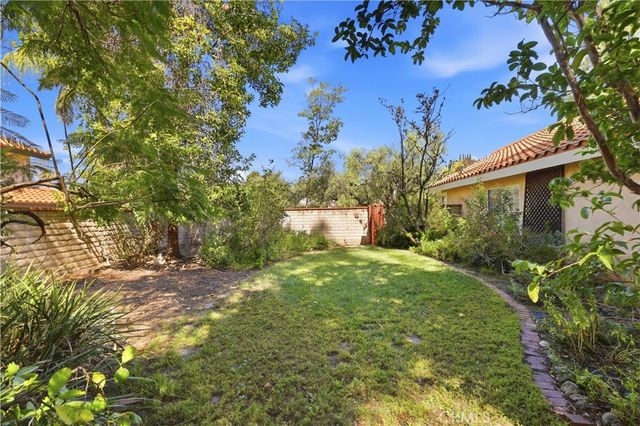439 Mission Grove N, Riverside, CA 92506
