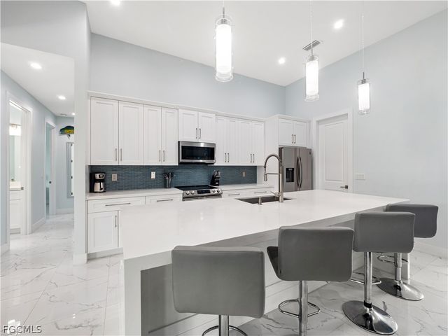 5002 Agualinda BLVD, Cape Coral, FL 33914