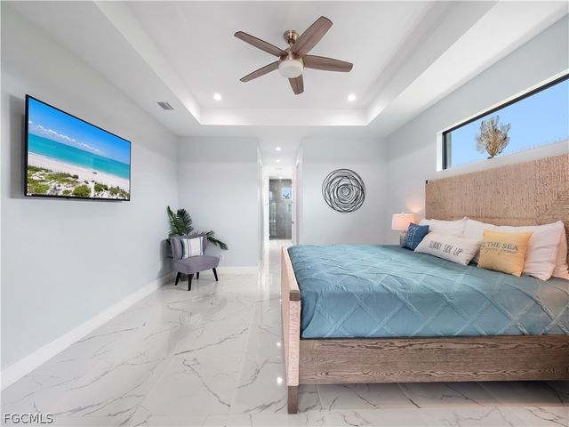 5002 Agualinda BLVD, Cape Coral, FL 33914