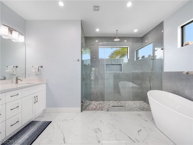 5002 Agualinda BLVD, Cape Coral, FL 33914