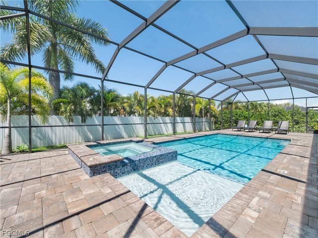 5002 Agualinda BLVD, Cape Coral, FL 33914