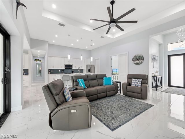 5002 Agualinda BLVD, Cape Coral, FL 33914