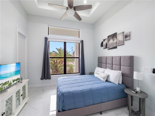 5002 Agualinda BLVD, Cape Coral, FL 33914