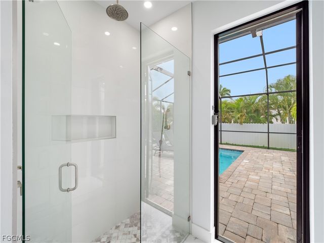 5002 Agualinda BLVD, Cape Coral, FL 33914