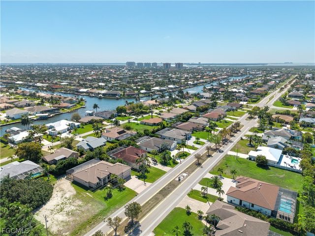 5002 Agualinda BLVD, Cape Coral, FL 33914