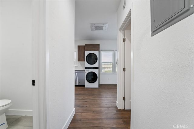 1427 E 4th, Long Beach, CA 90802