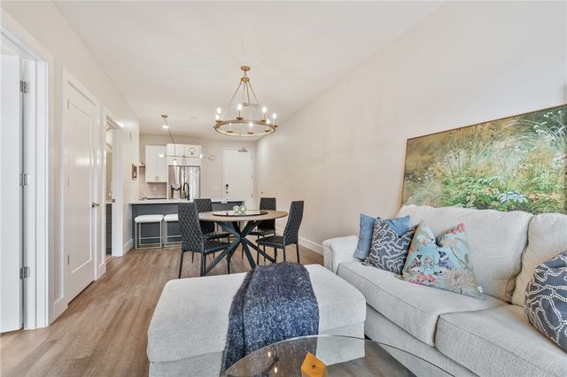 3725 Butler St 406, Lawrenceville, PA 15201