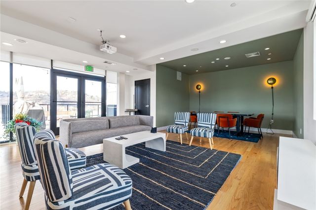 3725 Butler St 406, Lawrenceville, PA 15201