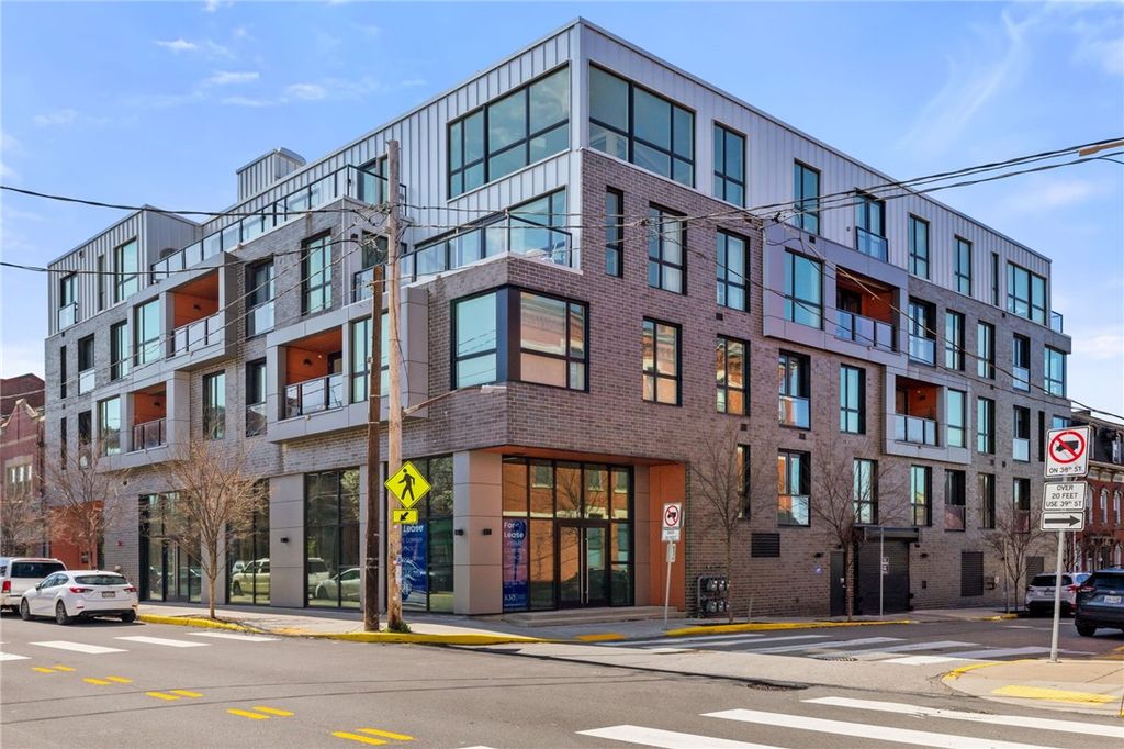 3725 Butler St 406, Lawrenceville, PA 15201