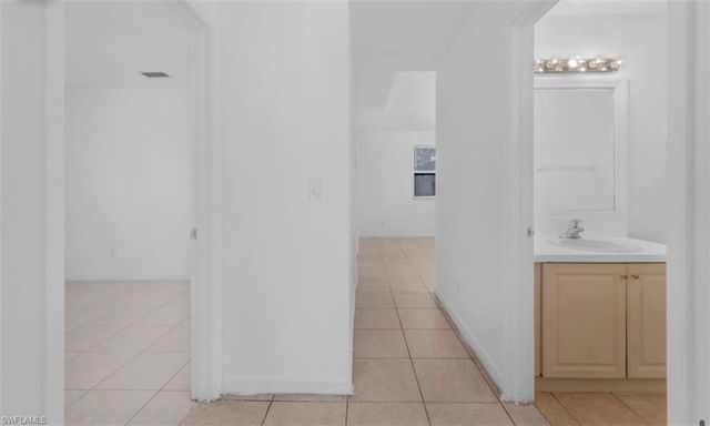 2172 Simon CT, Fort Myers, FL 33916