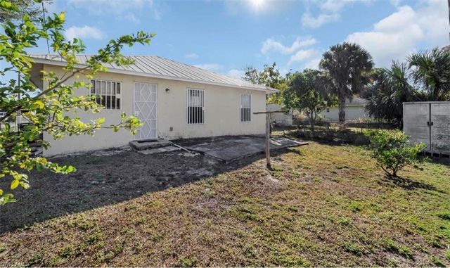 2172 Simon CT, Fort Myers, FL 33916