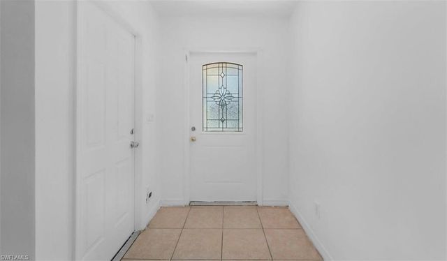 2172 Simon CT, Fort Myers, FL 33916