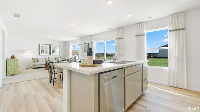 991 Miller Woods Way, New Haven, IN 46774