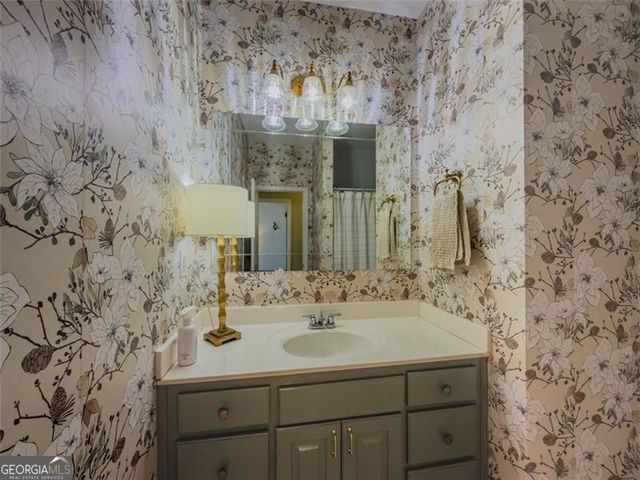 170 SEQUOYAH Drive, Cornelia, GA 30531