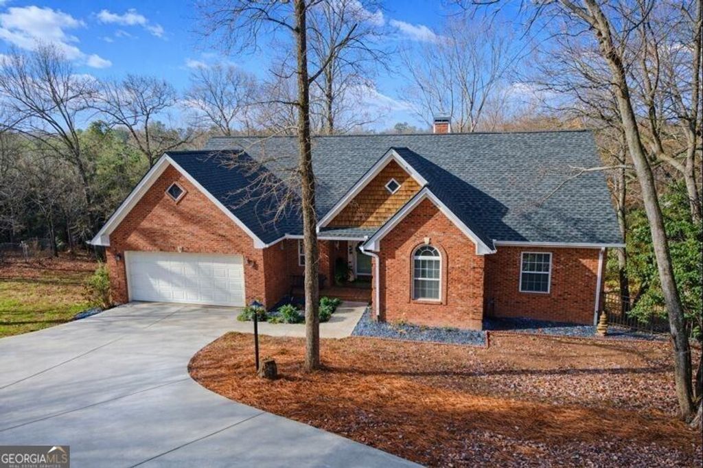 170 SEQUOYAH Drive, Cornelia, GA 30531