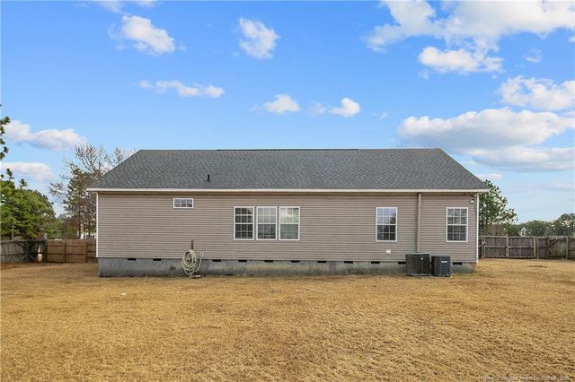 91 Doral Drive, Saint Pauls, NC 28384