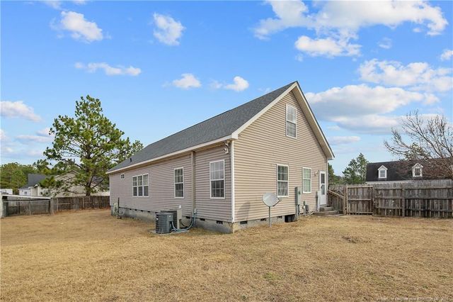 91 Doral Drive, Saint Pauls, NC 28384