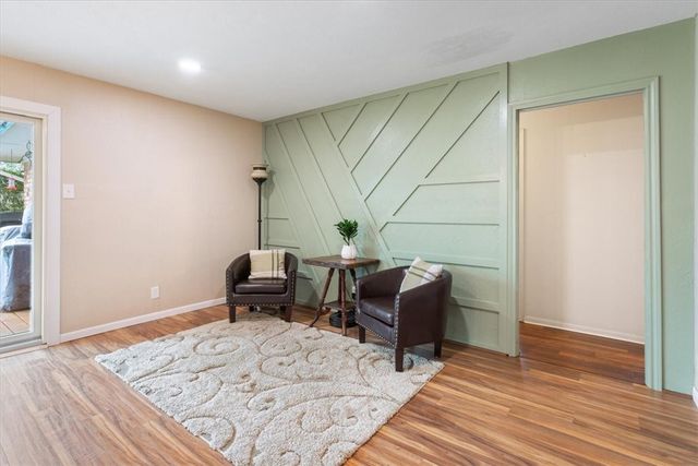 725 Falcon Drive, Woodway, TX 76712