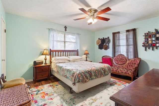 725 Falcon Drive, Woodway, TX 76712
