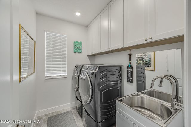 375 Loymer Circle, Merritt Island, FL 32953
