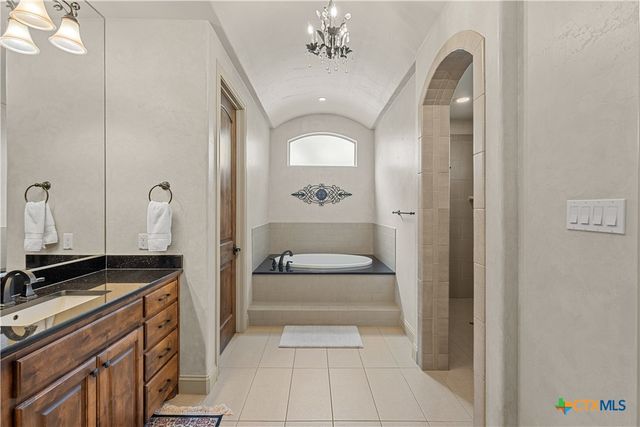 1782 Running Creek Drive, Salado, TX 76571