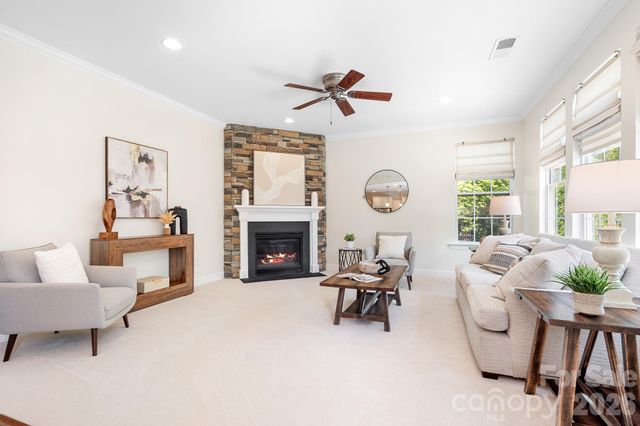 15403 Oleander Drive, Charlotte, NC 28278