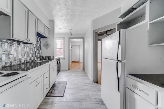 8110 S Cottage Grove Avenue, Chicago, IL 60619