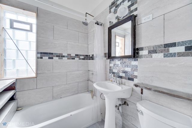 8110 S Cottage Grove Avenue, Chicago, IL 60619